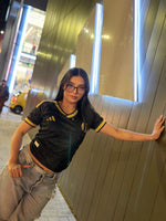 Camiseta Negra con Dorado Mundial 2026 - Mujer