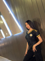 Camiseta Negra con Dorado Mundial 2026 - Mujer